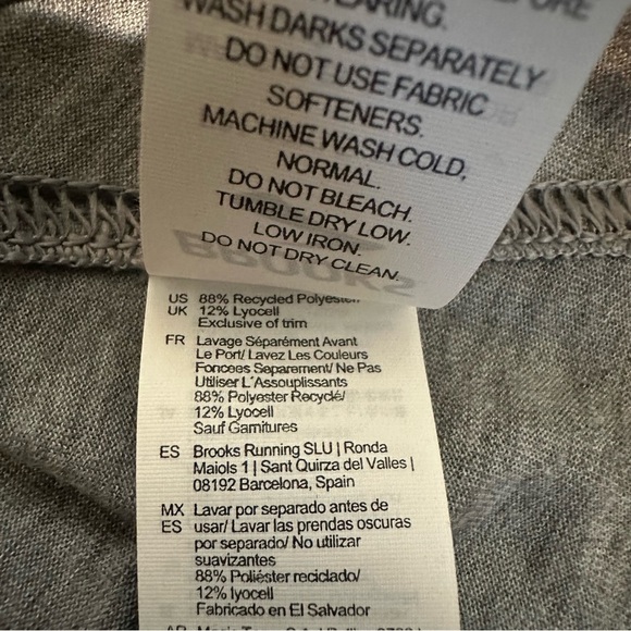 Brooks Gray graphic Long Sleeve Run Merry Go Distance Top quick drying medium - Picture 7 of 11